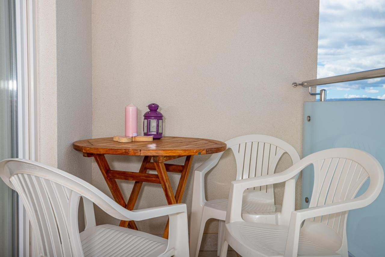 Apartmani Relax Crikvenica Eksteriør bilde